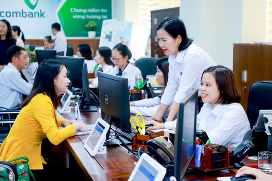 Ban Thường vụ Tỉnh ủy Nghệ An thông qua chủ trương ban hành chính sách hỗ trợ cán bộ, công chức, viên chức làm việc tại Bộ phận Một cửa