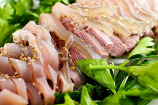 Thịt dê có nhiều công dụng, ai cần hạn chế ăn?