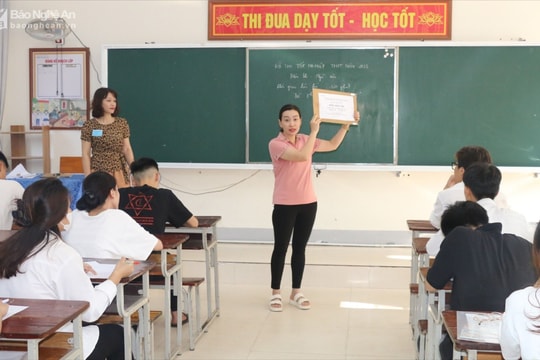 Bộ Giáo dục và Đào tạo khẳng định không có việc đề thi tốt nghiệp THPT môn Ngữ văn trùng với đề thi thử ở Nghệ An