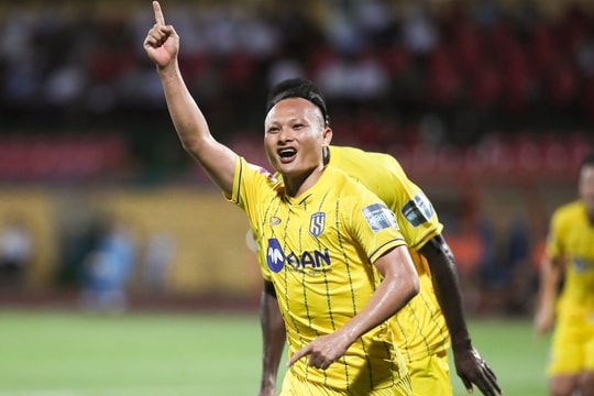 Vòng 13 V.League 2023: Chờ SLNA vượt khó tại Hàng Đẫy