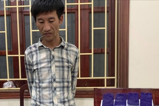 Bắt 2 đối tượng, thu giữ gần 1.000 viên ma túy tổng hợp và heroin