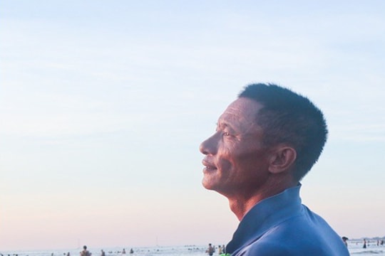 Nghề kiếm tiền từ việc đi giật lùi