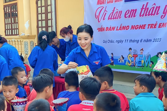 Nữ Bí thư Đoàn năng động ở miền Tây xứ Nghệ