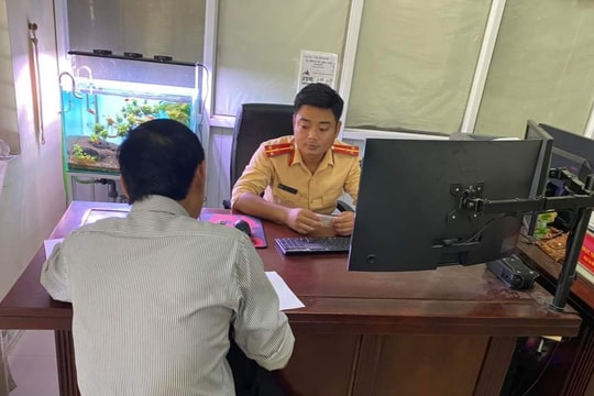 Đã xác minh được tài xế ô tô cố tình đi sai làn trên cầu Bến Thuỷ 1