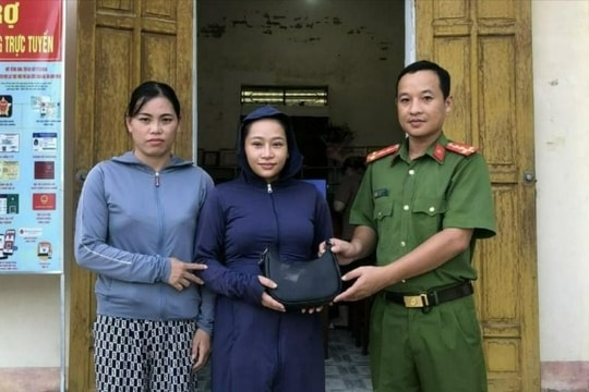 Người phụ nữ ship hàng nhặt được 12 triệu đồng trả lại người đánh rơi