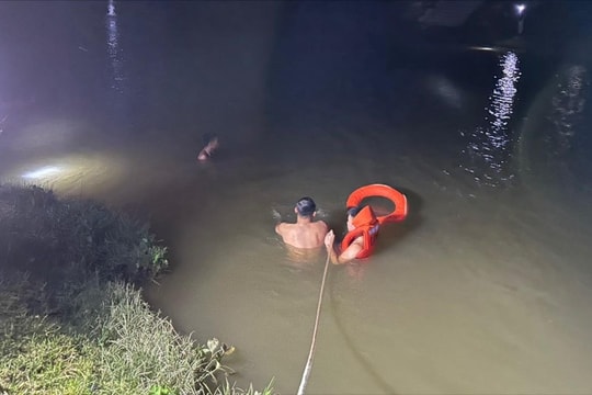 Tìm thấy nam thanh niên đuối nước trên sông Đào
