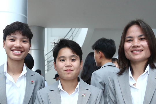 3 cô gái Nghệ An lên đường tham dự World Cup 2023