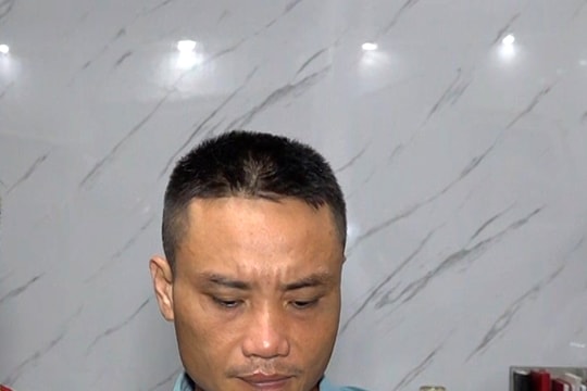 Mang 2 bánh hêrôin, 6.000 viên ma tuý đi tiêu thụ thì bị tóm gọn