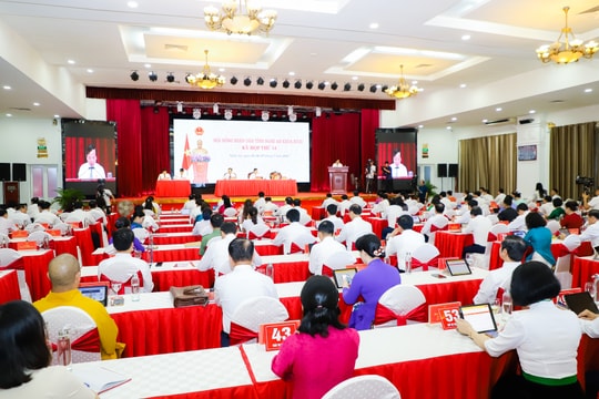 Khai mạc Kỳ họp thứ 14, HĐND tỉnh Nghệ An khóa XVIII, nhiệm kỳ 2021 - 2026