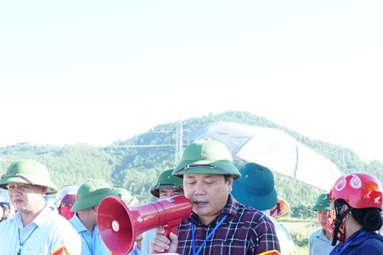 Bảo vệ thi công cầu cạn Diễn Đoài vượt cao tốc Bắc - Nam trên Quốc lộ 48