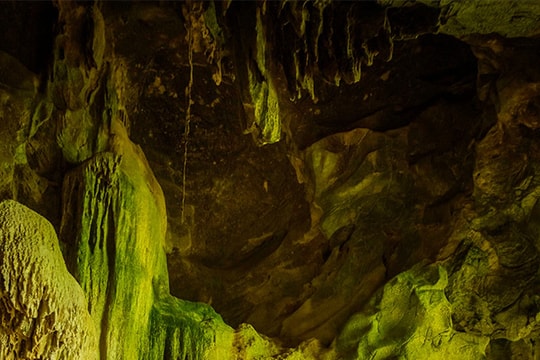 Huyền thoại hang đá bí ẩn bậc nhất Xứ Nghệ