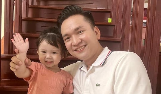 BTV Hạnh Phúc VTV lần đầu tiết lộ vợ là giáo viên Văn-Sử kiêm MC