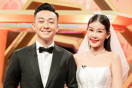 Hoa hậu Lê Âu Ngân Anh tiết lộ cuộc sống hôn nhân bên chồng MC 