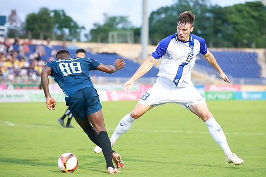 Những cuộc đối đầu đáng chú ý trong trận Sông Lam Nghệ An gặp Câu lạc bộ Thành phố Hồ Chí Minh