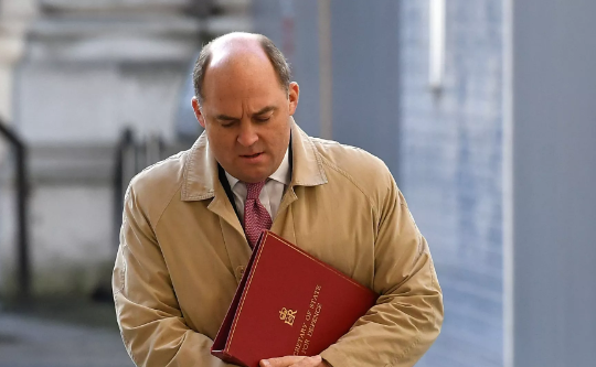 Bộ trưởng Quốc phòng Anh gay gắt chỉ trích Ukraine