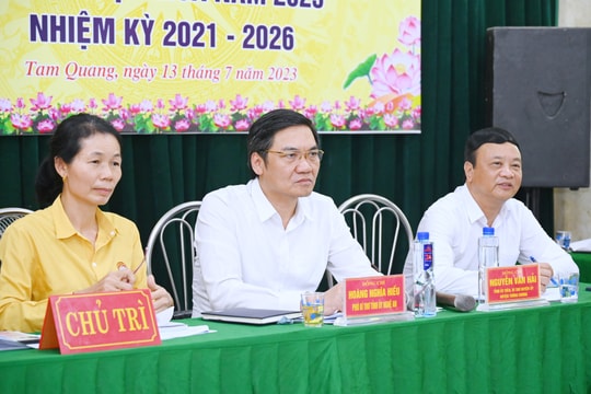 Phó Bí thư Tỉnh ủy Hoàng Nghĩa Hiếu tiếp xúc cử tri huyện Tương Dương