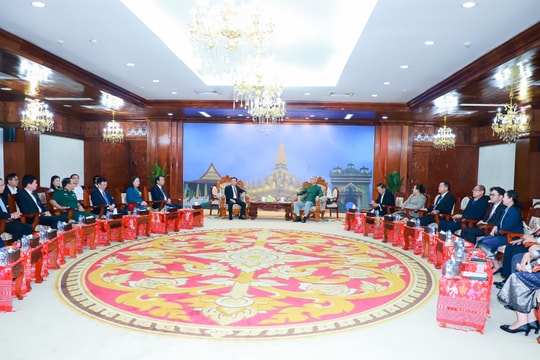 Bí thư Tỉnh uỷ Nghệ An Thái Thanh Quý thăm, làm việc với lãnh đạo Thủ đô Viêng Chăn, CHDCND Lào