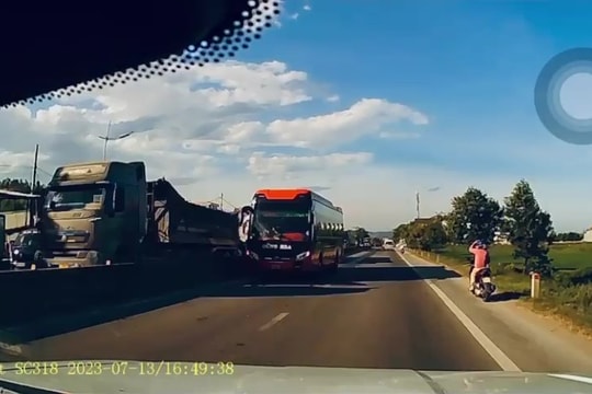 Kịp thời xác minh tài xế điều khiển xe khách đi ngược chiều trên Quốc lộ 1A