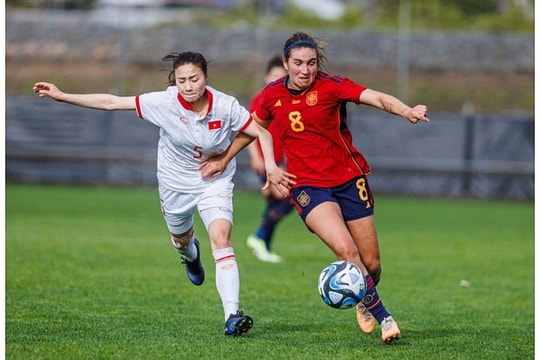 Tuyển nữ Việt Nam thua đậm tuyển nữ Tây Ban Nha trước thềm World Cup 2023