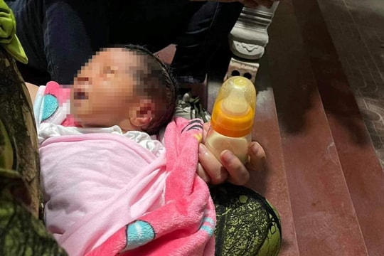 Bé trai sơ sinh ở Nghệ An bị bỏ rơi trong đêm tối