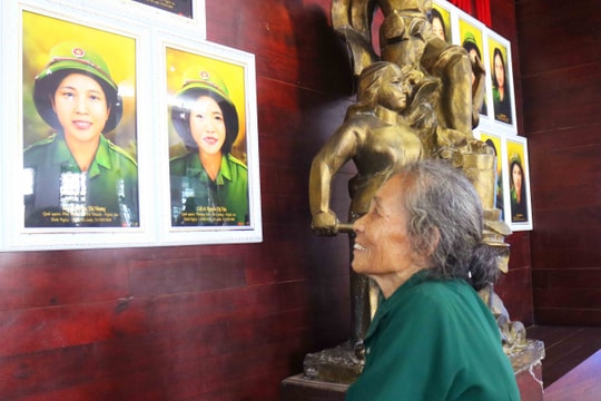 Về thăm Truông Bồn trong Ngày truyền thống lực lượng Thanh niên xung phong 