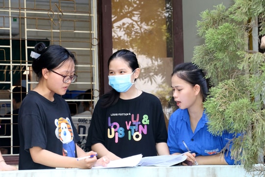 Học sinh và phụ huynh cần cân nhắc kỹ khi chọn tổ hợp môn học vào lớp 10