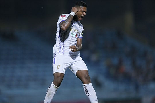 Kết quả Hà Nội 4-2 Bình Định: Tân binh Caion lập hat-trick; HLV Mai Đức Chung vô địch về tuổi tác ở World Cup nữ 2023