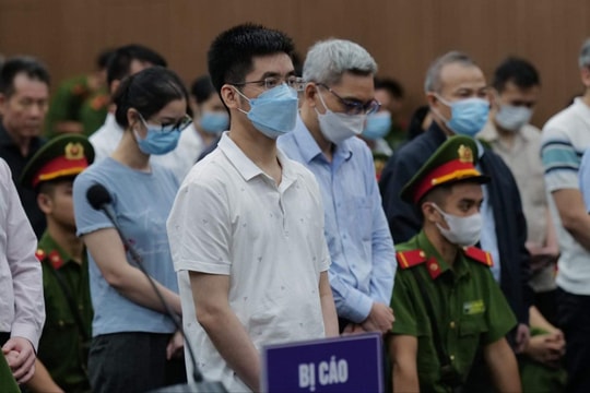 Đại diện Viện Kiểm sát nêu căn cứ buộc tội cựu điều tra viên vụ 'chuyến bay giải cứu'