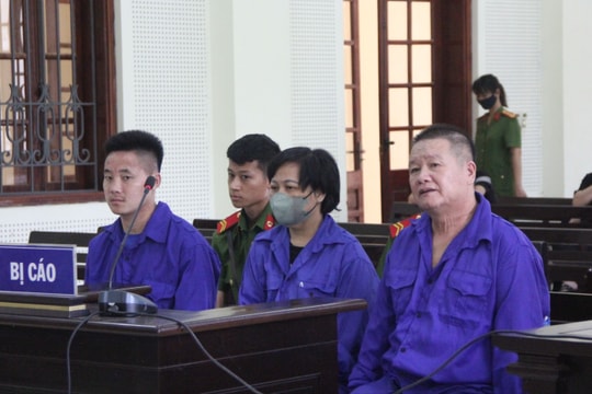 Góp tiền buôn heroin, hai cậu cháu 'lãi' mỗi người 20 năm tù