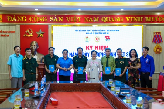 Công đoàn viên chức, Hội Cựu chiến binh và Đoàn Khối Các cơ quan tỉnh Nghệ An phối hợp tổ chức hành trình tri ân 