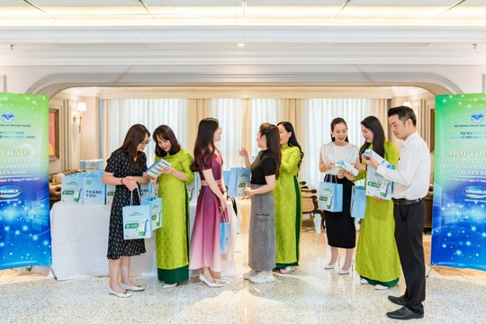 Hơn 200 phóng viên, BTV phát thanh - truyền hình tham gia hội thảo về chuyển đổi số