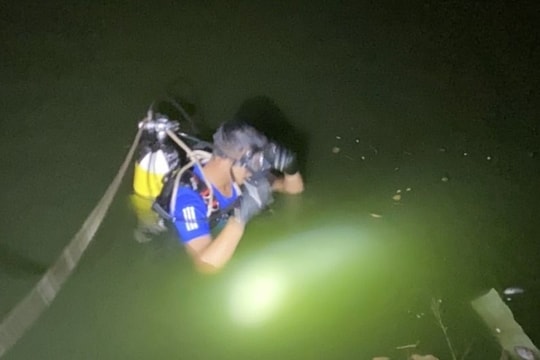 Tìm thấy thi thể nam thanh niên ngã xuống hồ điều hoà và người phụ nữ nhảy cầu Bến Thủy 