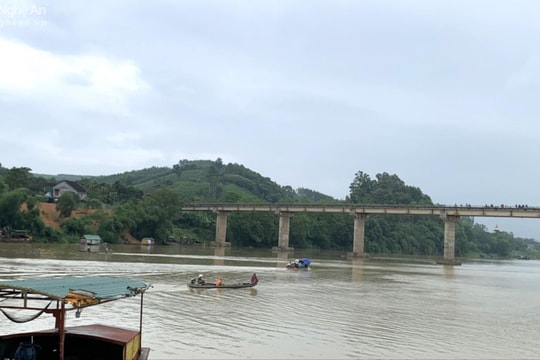 Đã tìm thấy thi thể 3 học sinh đuối nước trên sông Lam