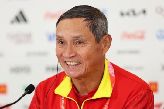 HLV Mai Đức Chung và điểm nhấn thú vị trận ĐT nữ Việt Nam gặp ĐT nữ Bồ Đào Nha