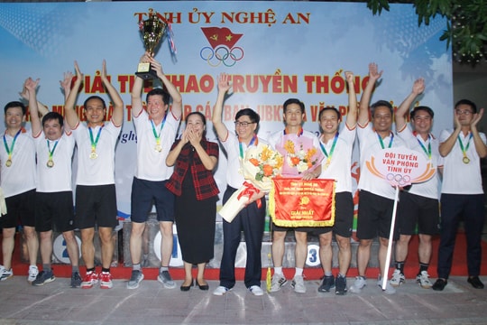 Bế mạc và trao giải thể thao truyền thống của Tỉnh uỷ Nghệ An