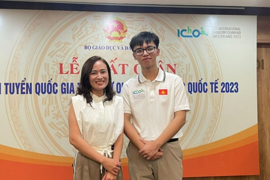 Nam sinh trường THPT chuyên Phan Bội Châu giành Huy chương Bạc Olympic Hóa học quốc tế