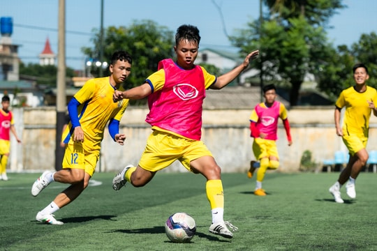 Giải U21 Quốc gia 2023 cận kề, Sông Lam Nghệ An vẫn chưa đủ quân để tập luyện 