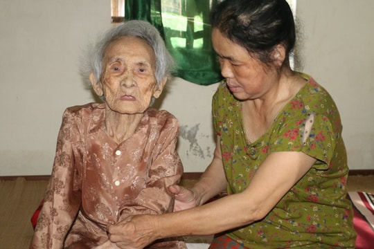 Mẹ Việt Nam anh hùng Lê Thị Sáu: 'Mẹ chọn mất mát về cho riêng mình...'