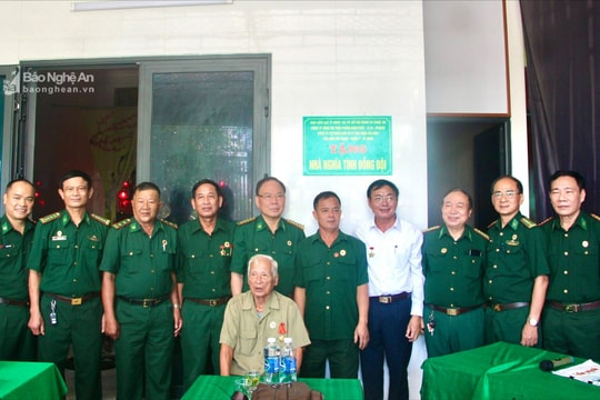 Tặng nhà nghĩa tình đồng đội cho thương binh nặng ở huyện Hưng Nguyên