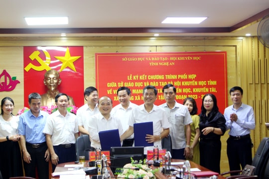 Sở Giáo dục và Đào tạo ký kết chương trình phối hợp với Hội Khuyến học tỉnh