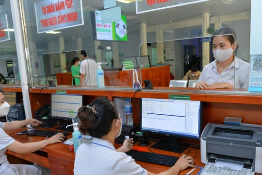 Tham gia bảo hiểm y tế để được chia sẻ gánh nặng khi ốm đau, bệnh tật