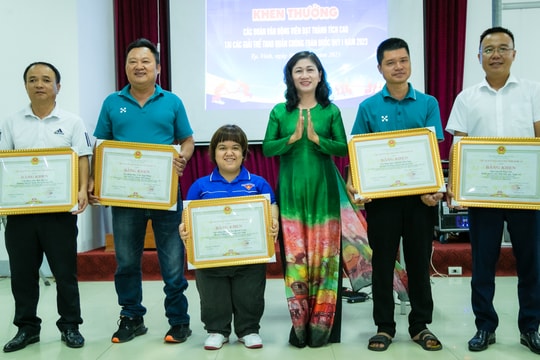 Nghệ An khen thưởng các vận động viên đạt thành tích cao tại giải thể thao quần chúng toàn quốc năm 2023