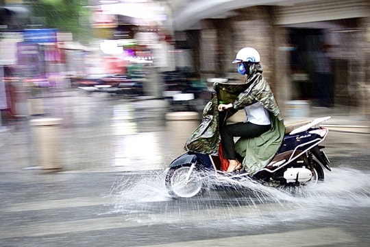 Nghệ An mây thay đổi đến nhiều mây, ngày trời nắng, chiều và đêm có mưa