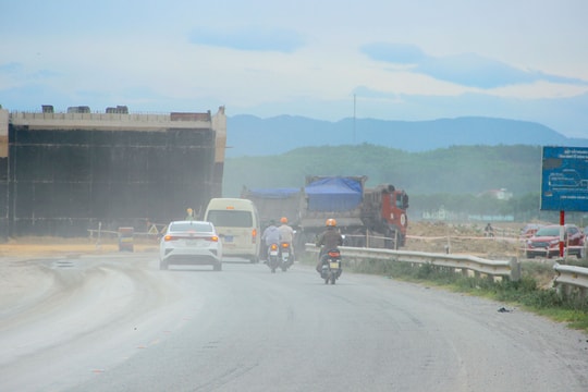 Mất an toàn giao thông tại nhiều điểm giao nhau trên cao tốc Bắc - Nam