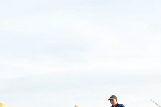 Đầu tư tiền tỷ biến vùng sình lầy thành đầm nuôi rươi đặc sản