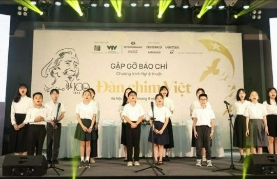 300 nghệ sĩ biểu diễn kỷ niệm 100 năm ngày sinh nhạc sĩ Văn Cao