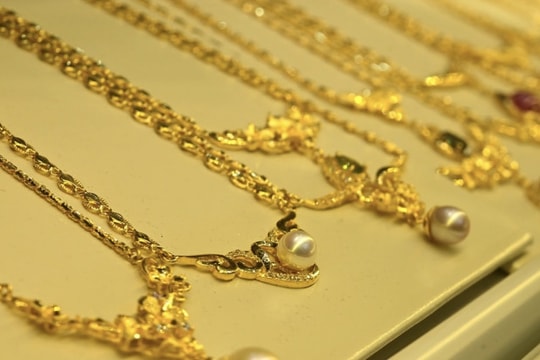 Vàng thế giới thấp hơn SJC 11,5 triệu đồng/lượng; Giá gas tháng 8 tăng trở lại sau 2 tháng giảm liên tiếp