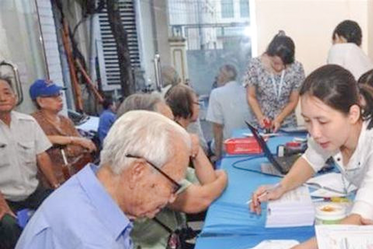 Tăng mức trợ cấp hằng tháng với cán bộ xã già yếu đã nghỉ việc