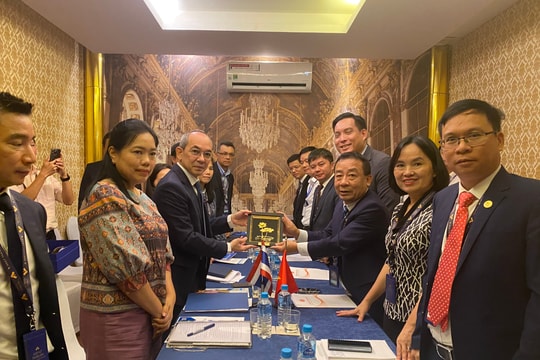 Lãnh đạo tỉnh làm việc với Đại sứ đặc mệnh toàn quyền Thái Lan tại Việt Nam