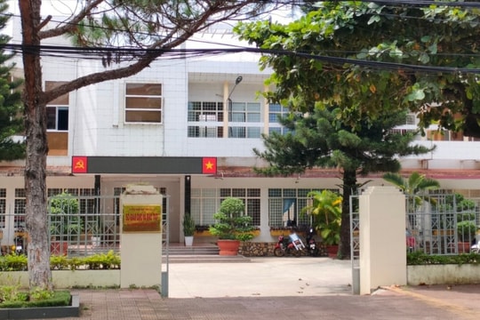 Khởi tố nguyên Giám đốc Sở GD&ĐT trong vụ án mua sắm phần mềm